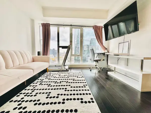 210 Victoria ST #2709, Toronto C08, ON M5B 2R3