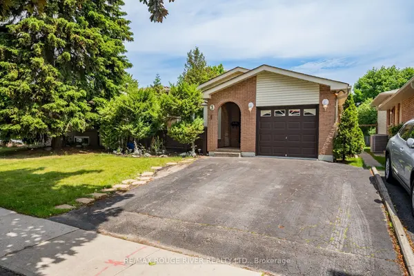 3 Swanston CRES, Ajax, ON L1S 3J5