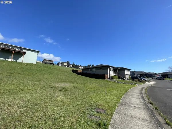 151 NE LOWER BASSO CIR, Stevenson, WA 98648