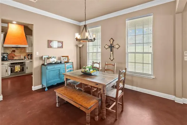 415 Stone Mountain Court, Cresson, TX 76035