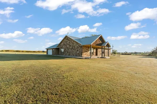 3800 A County Road 1011, Godley, TX 76044