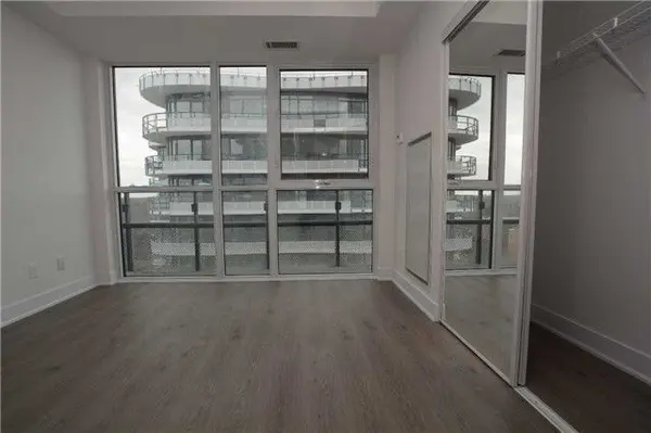 99 The Donway N/A W #909, Toronto C13, ON M3C 0N8