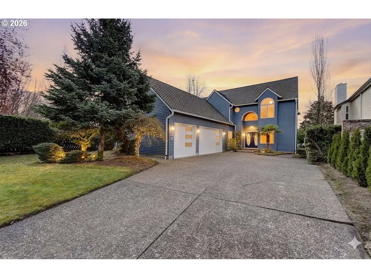 230 N LOTUS ISLE DR, Portland, OR 97217