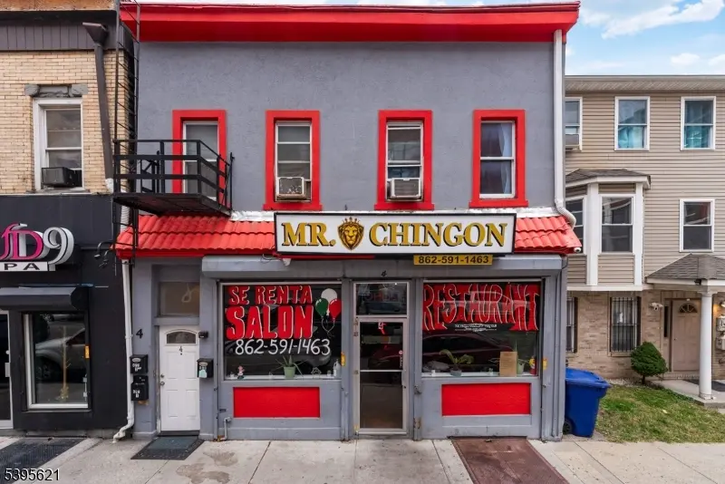 4 Market St, Passaic City, NJ 07055