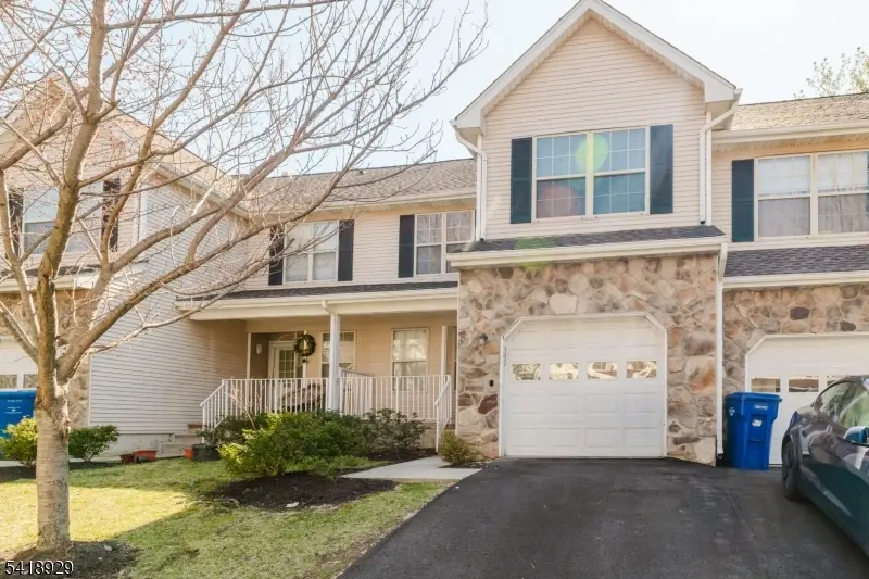 203 Concord Pl, North Brunswick Twp., NJ 08902