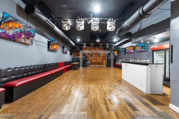 4 Market St, Passaic City, NJ 07055