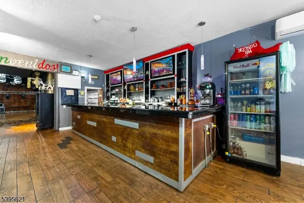 4 Market St, Passaic City, NJ 07055