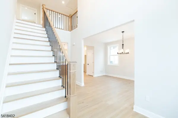 7 Altamont Rd, Edison Twp., NJ 08817