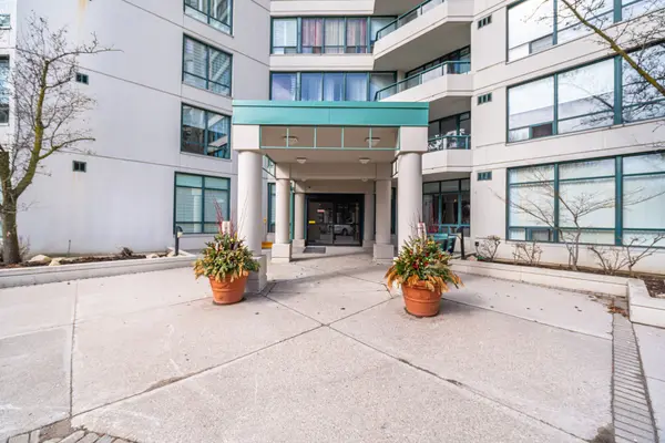 120 Promenade CIR #711, Vaughan, ON L4J 7W9
