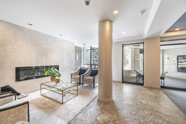 120 Promenade CIR #711, Vaughan, ON L4J 7W9