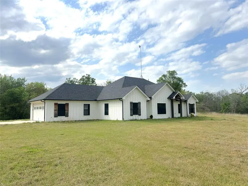 511 Interstate Highway 30 E, Sulphur Springs, TX 75482