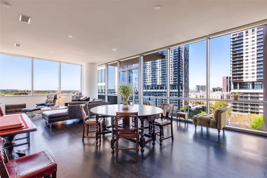 2200 Victory Avenue #707, Dallas, TX 75219