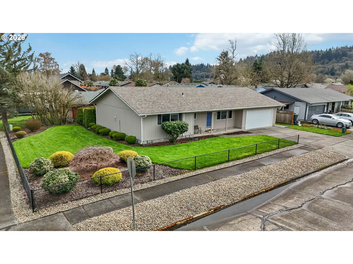 1 INDEPENDENCE CT, Longview, WA 98632