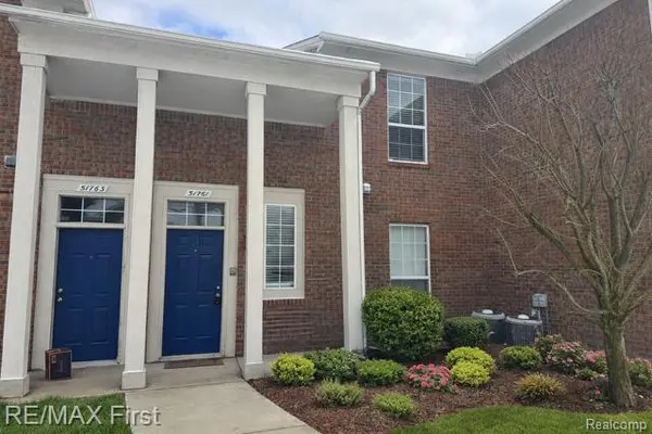 51761 Adler Park DR W, Chesterfield Township, MI 48051