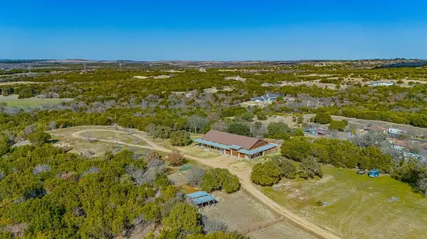 1904 Floyd Road, Weatherford, TX 76087