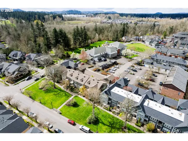 1367 NE MARKET DR, Fairview, OR 97024