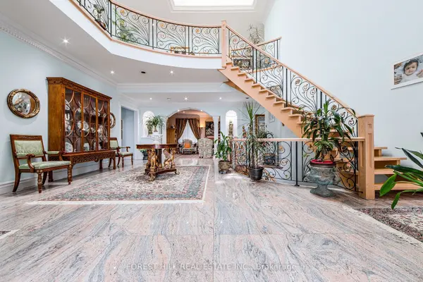 46 Wimpole DR, Toronto C12, ON M2L 2L3