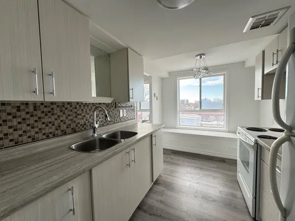 43 Taunton RD #48, Oshawa, ON L1G 3T6