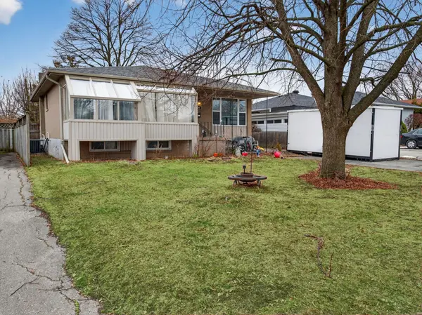 840 Bem AVE, Pickering, ON L1W 1X3