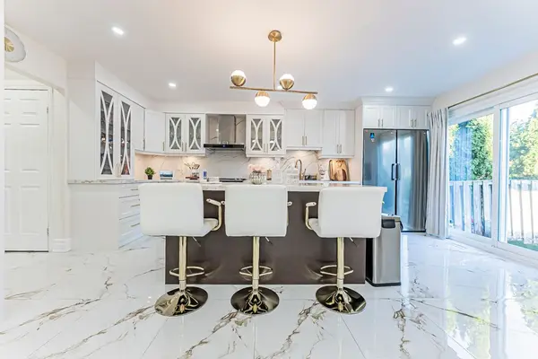 311 Conley ST, Vaughan, ON L4J 2Z3