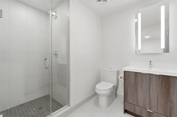 60 Central Park Roadway N/A #1906, Toronto W08, ON M9A 0E6