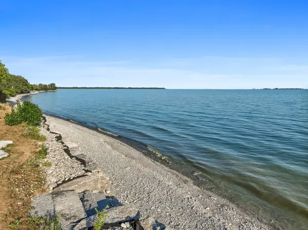 263 Lakeshore RD, Brighton, ON K0K 1H0