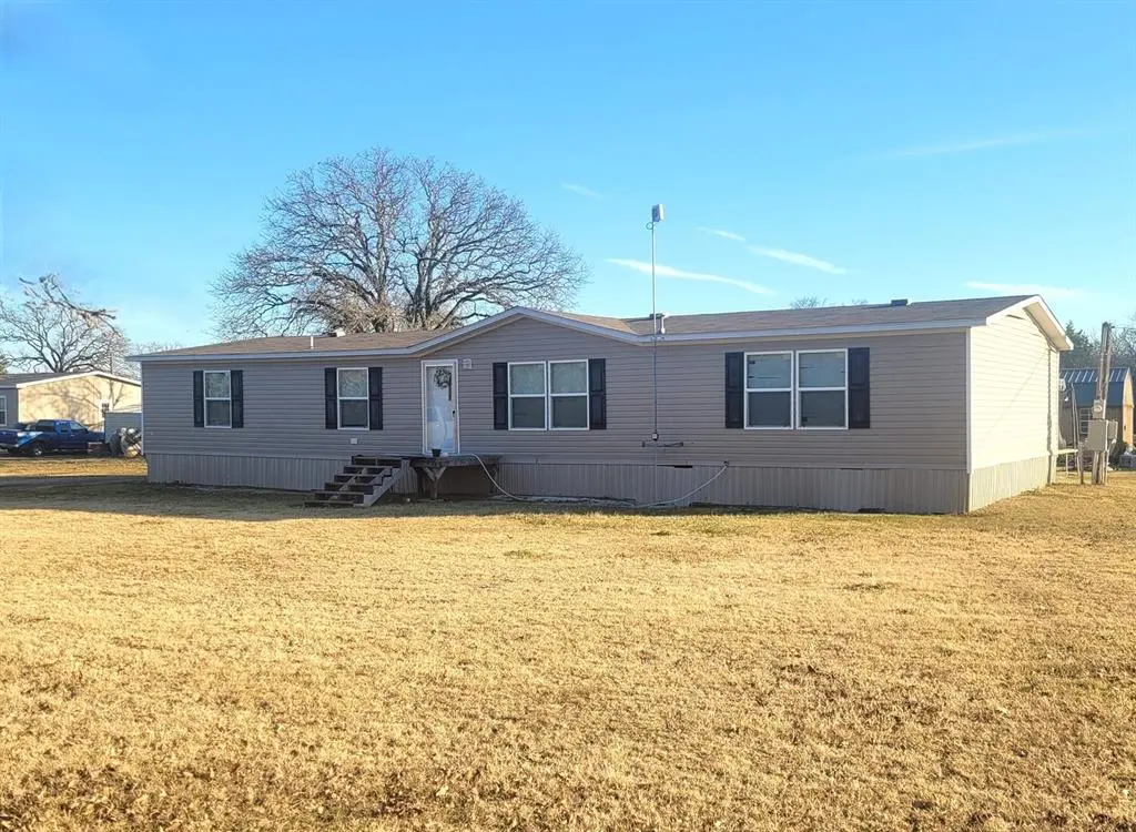 1800 County Road 2105, Kemp, TX 75143