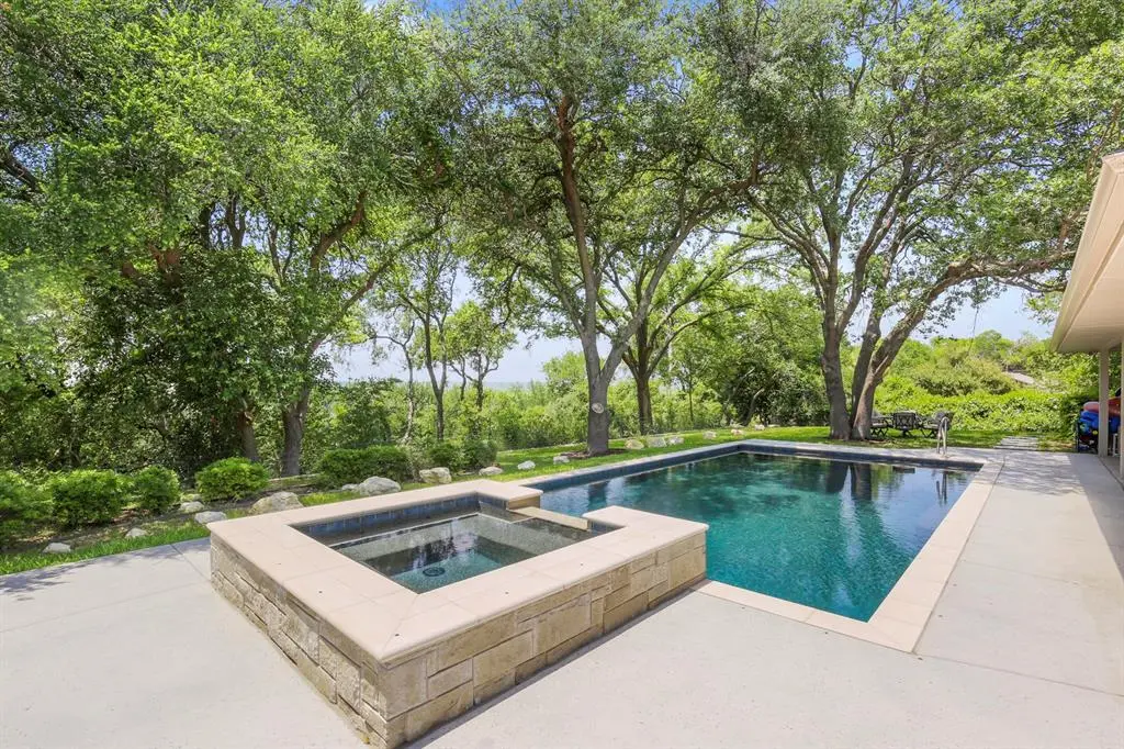 3616 Lands End Street, Fort Worth, TX 76109