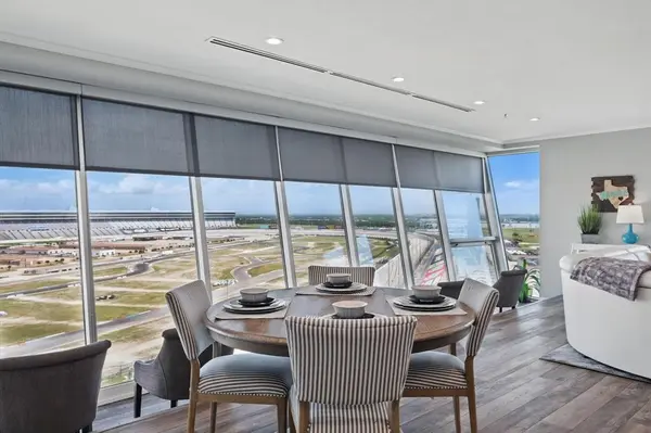 3575 Lone Star Circle #712, Fort Worth, TX 76177