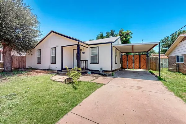 8549 Michael Street, White Settlement, TX 76108