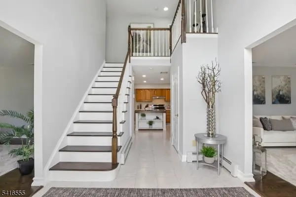 17 Garden St, East Hanover Twp., NJ 07936