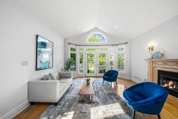 24 Abitibi AVE, Toronto C14, ON M2M 2V1