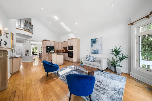 24 Abitibi AVE, Toronto C14, ON M2M 2V1