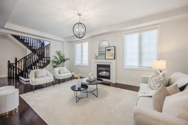 22 James Bowman CT, King, ON L7B 0A2