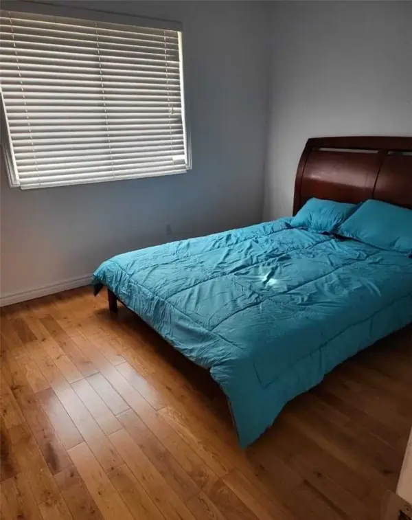 467 Limeridge RD W, Hamilton, ON L9C 2V7