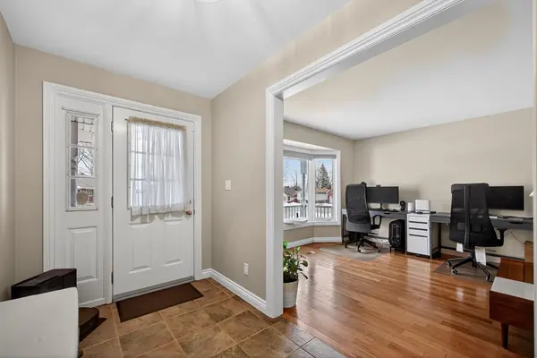 1002 Montrose ST, Brockville, ON K6V 7E9