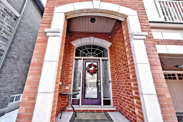 133 Foxwood RD, Vaughan, ON L4J 0G3