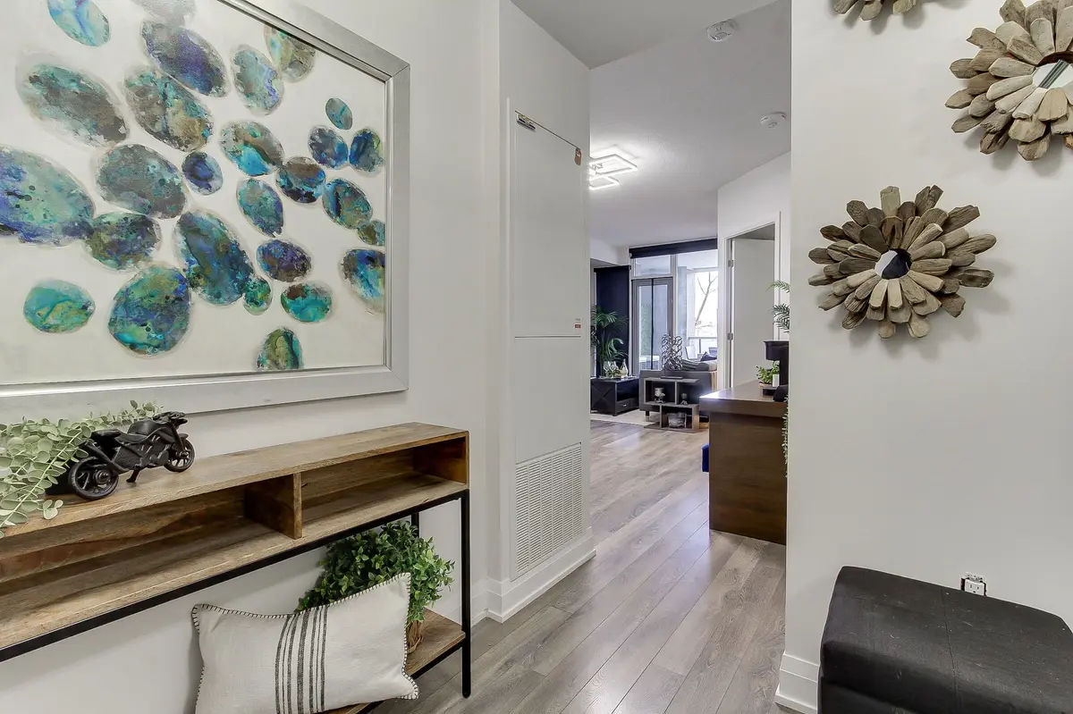 4800 Highway 7 N/A #204, Vaughan, ON L4L 1H8