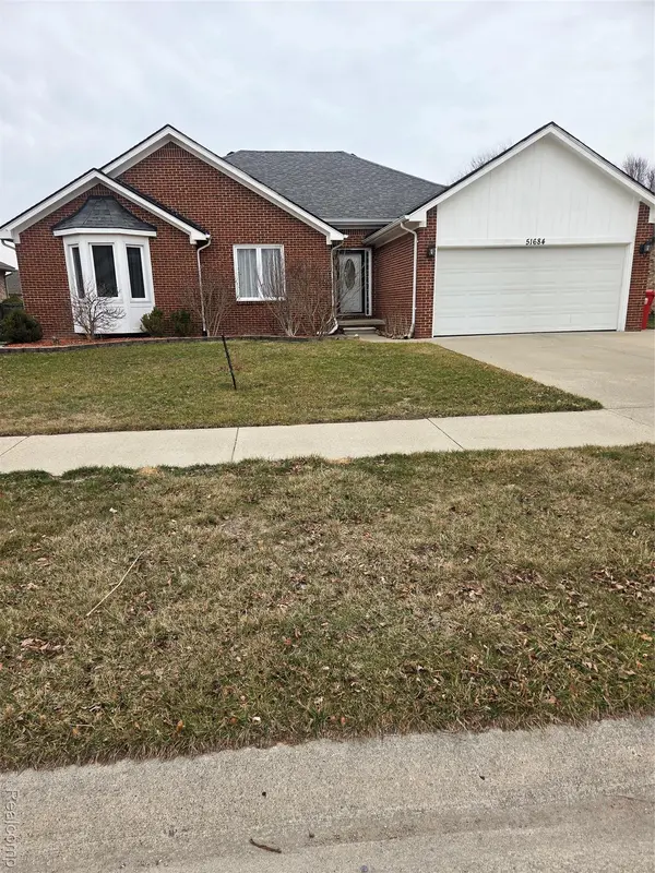 51684 Eva DR, Macomb Township, MI 48042