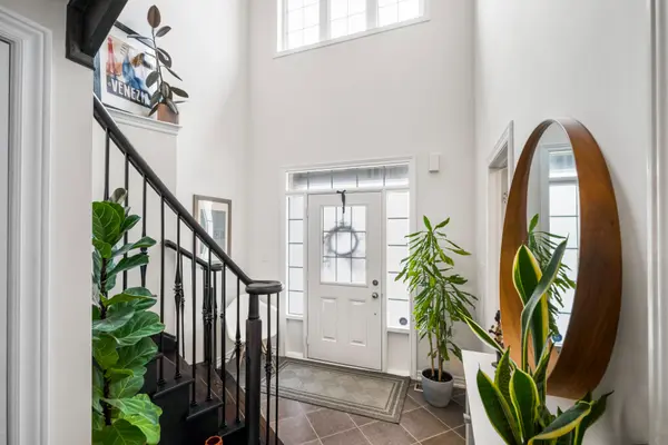 164 Moody DR, Vaughan, ON L4H 3Z4