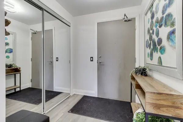 4800 Highway 7 N/A #204, Vaughan, ON L4L 1H8