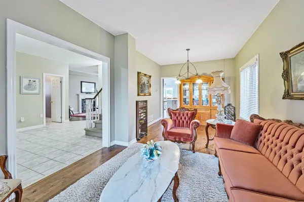 66 Penvill TRL, Barrie, ON L4N 5C5