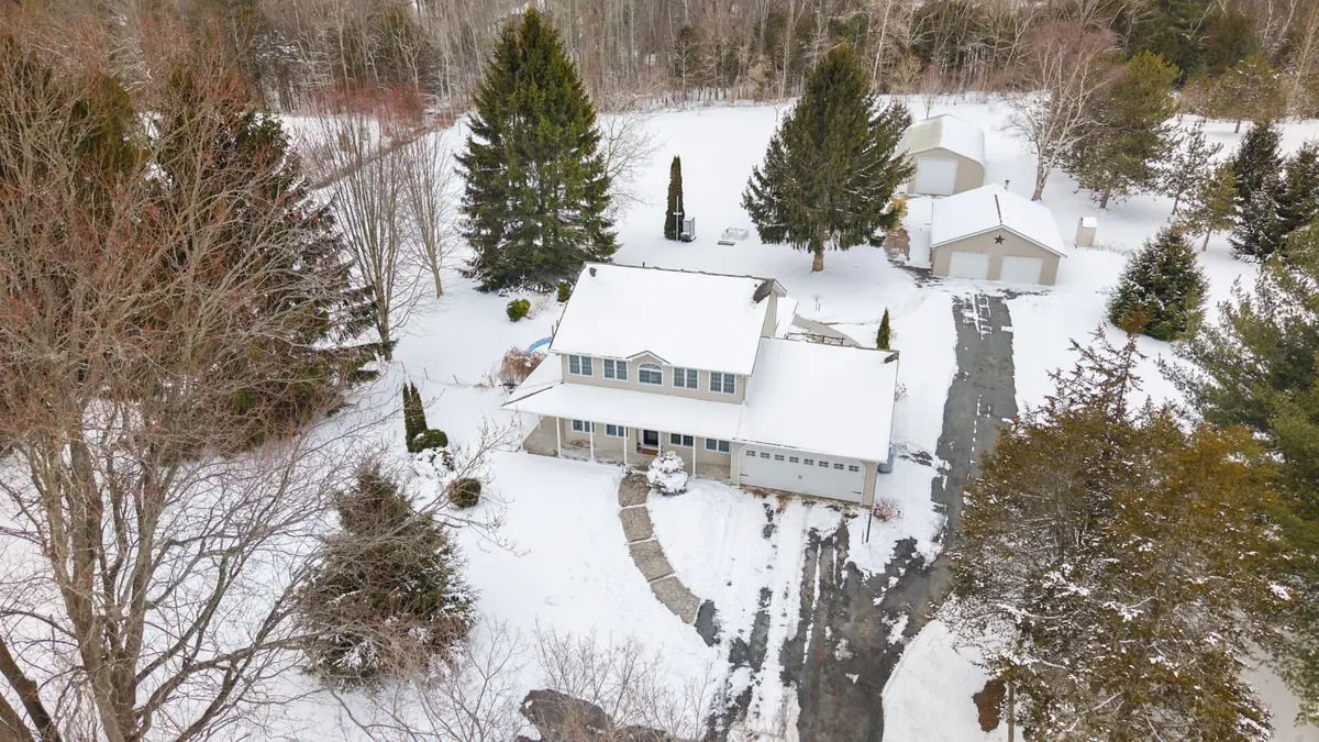 143 Taft RD, Prince Edward County, ON K0K 1L0