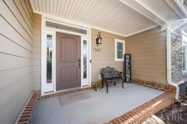 1543 Farmington DR, Forest, VA 24551