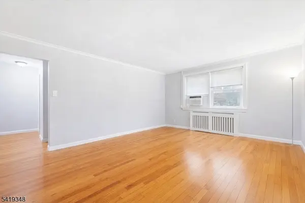 343 Bloomfield Ave #8, Verona Twp., NJ 07044