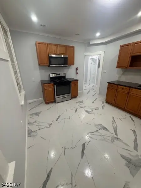 925 S 20Th St, Newark City, NJ 07108