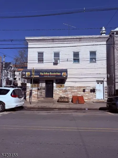 251 Walnut St, Newark City, NJ 07105