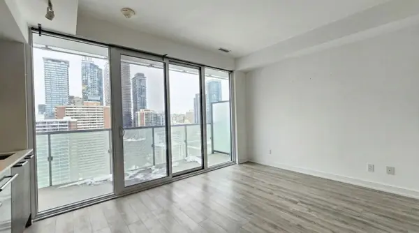 28 Wellesley ST E #2208, Toronto C08, ON M6Y 0C4