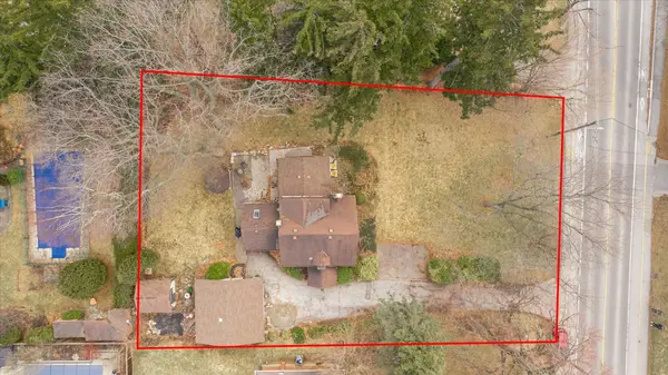 623 King RD, Burlington, ON L7T 3K3