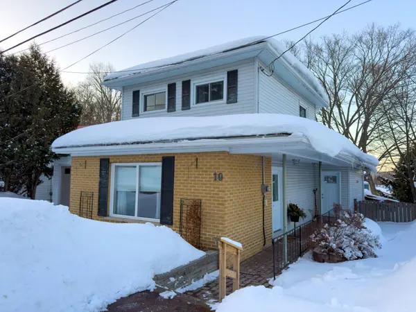 10 Florence ST W, Huntsville, ON P1H 1T2